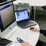 Hiện tượng đa nhiệm gia tăng trong các khóa học trực tuyến so với khóa học trực tiếp