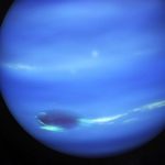 Hubble chụp lại được sự ra đời của cơn bão khổng lồ trên sao Hải Vương