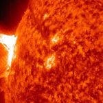 Bẻ khóa bí ẩn 60 năm của sóng từ mặt trời