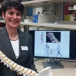 Micro cấy ghép có thể khôi phục lại chức năng đi và đứng sau chấn thương cột sống