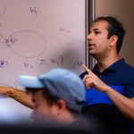 SLIDE là thuật toán đầu tiên để đào tạo mạng lưới thần kinh sâu nhanh hơn trên CPU so với GPU