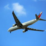 Dự đoán mật độ không khí trên chuyến bay để hạ cánh chính xác hơn