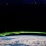 Tại sao gió mặt trời lại nóng hơn dự kiến?