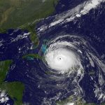 Biến đổi khí hậu đã ảnh hưởng đến nơi cơn bão nhiệt đới hoành hành