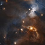 Hubble theo dõi ‘cú vỗ’ của bóng dơi vũ trụ trong Tinh vân Serpens