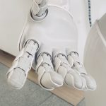 Bàn tay mạnh mẽ giống như con người tạo ra các tương tác an toàn hơn giữa người và người