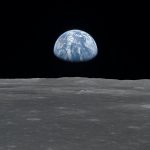 Nồng độ kim loại cao hơn trong các miệng hố của Mặt trăng cung cấp những hiểu biết mới về nguồn gốc của nó